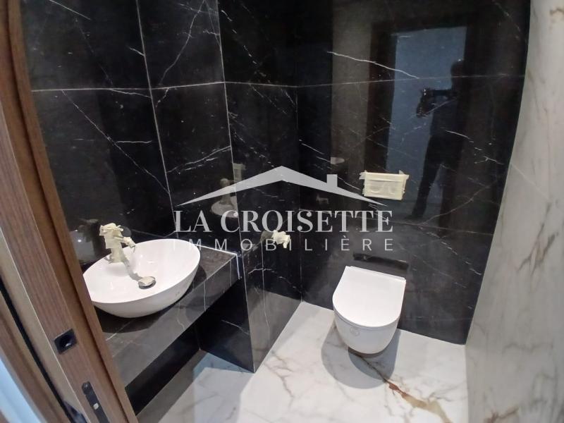 Appartement S+3 avec chambre de service aux Jardins de Carthage